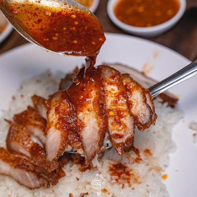 หมูทอดบ้านเเขก 