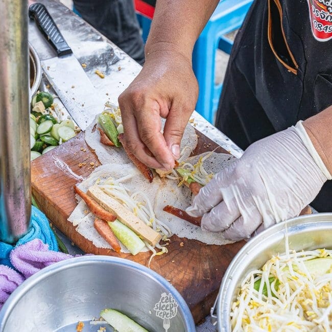 เฮียเฮง ปอเปี๊ยะสดหมูกรอบ