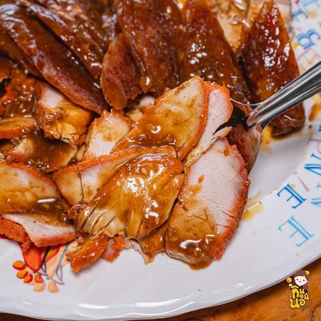 ข้าวหมูแดงเจ๊ไหม