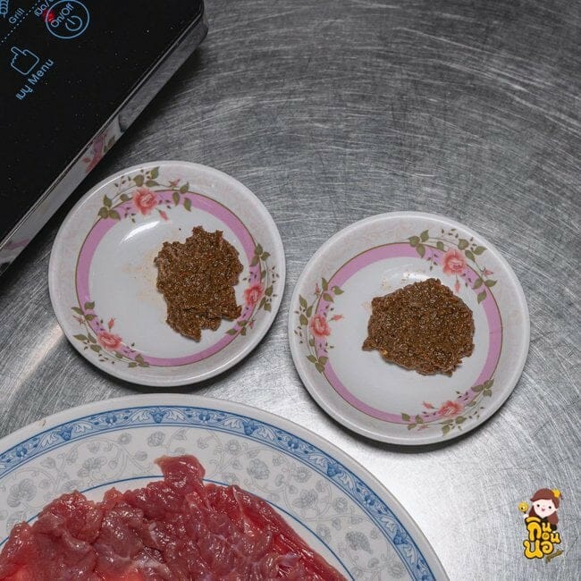 เนื้อตุ๋นน้ำแดง