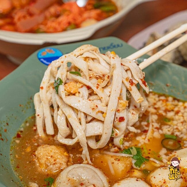 ก๋วยเตี๋ยวลูกชิ้นปลานายเงี๊ยบ