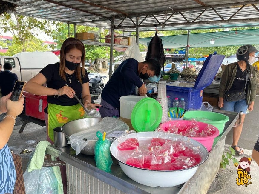 ลอดช่องสิงคโปร์ ตลาดฉำฉา