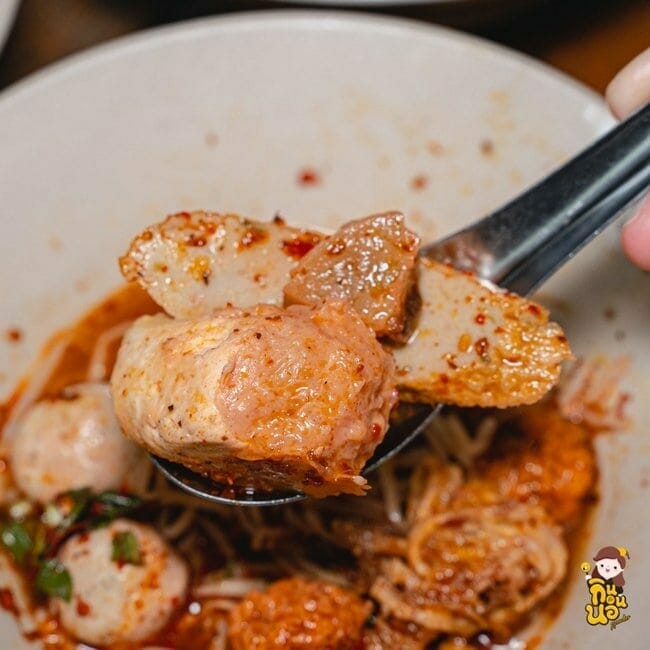 ป้าพรก๋วยเตี๋ยวหมูโบราณ อยุธยา ก๋วยเตี๋ยวต้มยำ