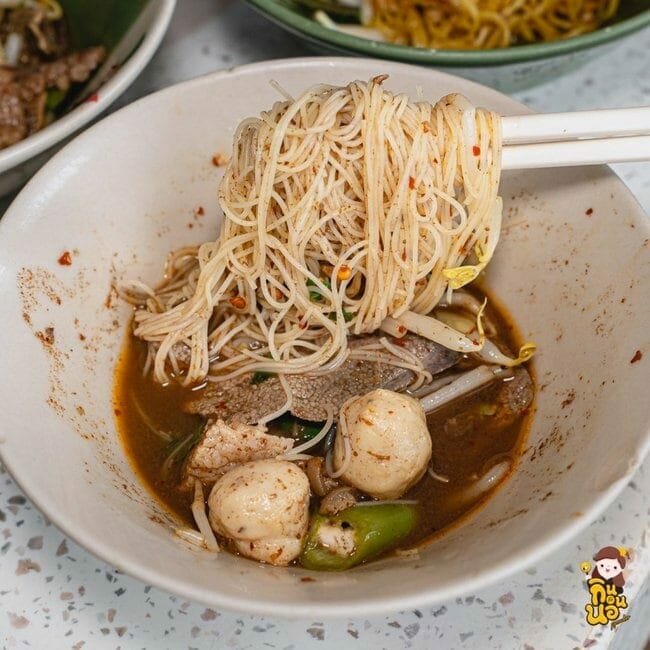 ก๋วยเตี๋ยวเรือป้าเล็ก