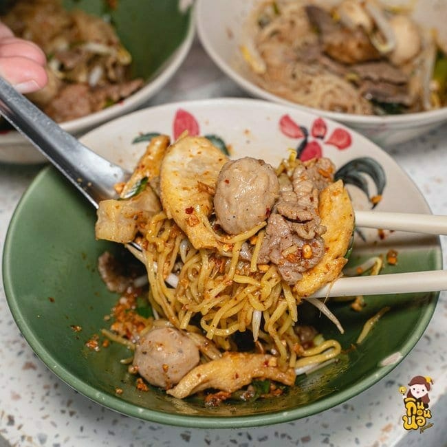 ก๋วยเตี๋ยวเรือป้าเล็ก
