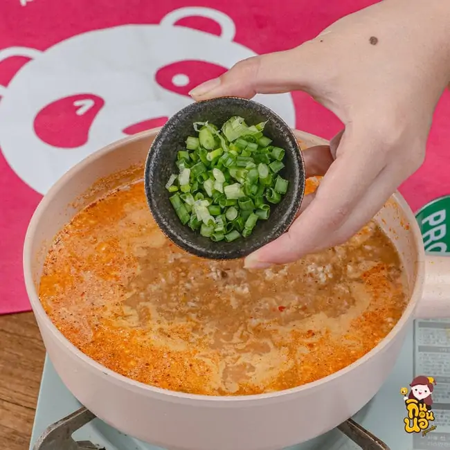 วิธีทำมาม่าต้มยำหมูล้นๆ เมนูหมูสับ ต้มยำ