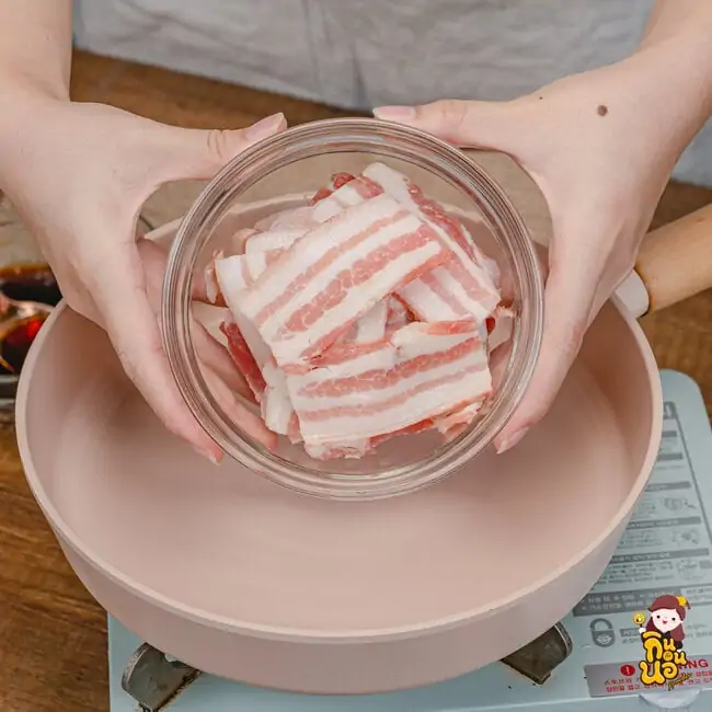 ข้าวหน้าหมูสามชั้นย่างซอส เมนูญี่ปุ่น หมูสามชั้น วิธีทำข้าวหน้าหมูสามชั้นย่างซอส สูตรข้าวหน้าหมูสามชั้นย่างซอส 