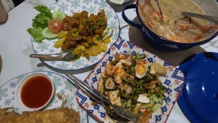 เที่ยวระนอง 2022 ที่เที่ยวระนอง ร้านอาหารระนอง คาเฟ่ระนอง