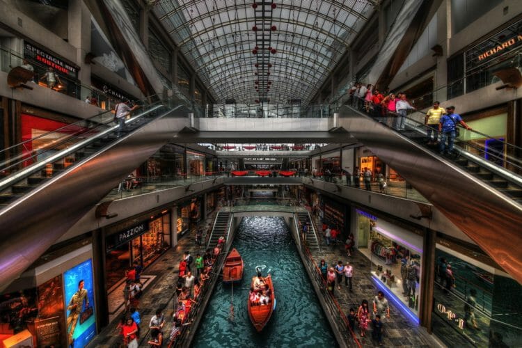Photo: The Shoppes Marina bay sand (hotels.com)