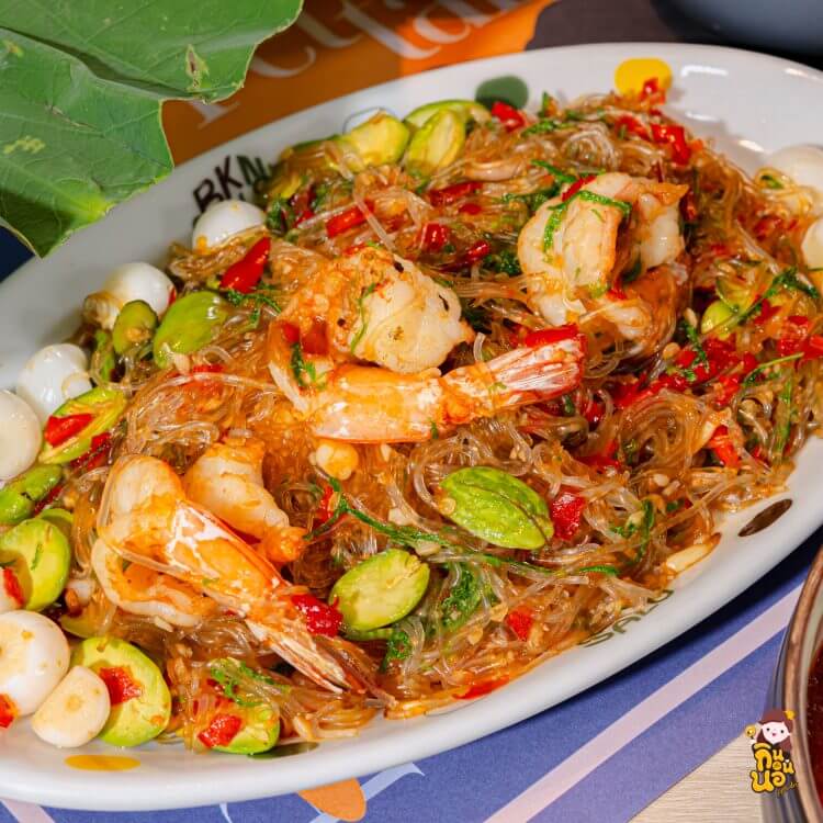 ผัดสามเหม็น วุ้นเส้นกับสะตอ ชะอม กระเทียมโทน เสิร์ฟเคียงข้าวอบปูใบบัว
