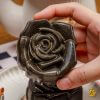 โรสช็อกโกแลตเฟยติน April's Bakery รูปดอกกุหลาบกรอบฉ่ำจาก 7-11