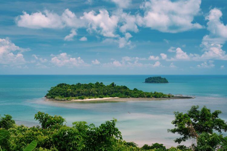 tree-covered islands during daytime aerial photo