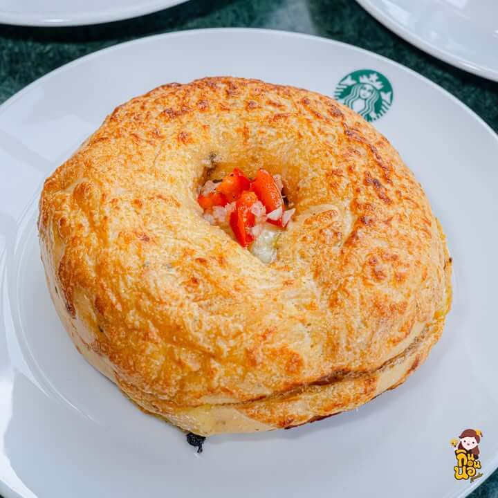 เดนิชไส้อั่วและเบเกิลเนื้อ Starbucks