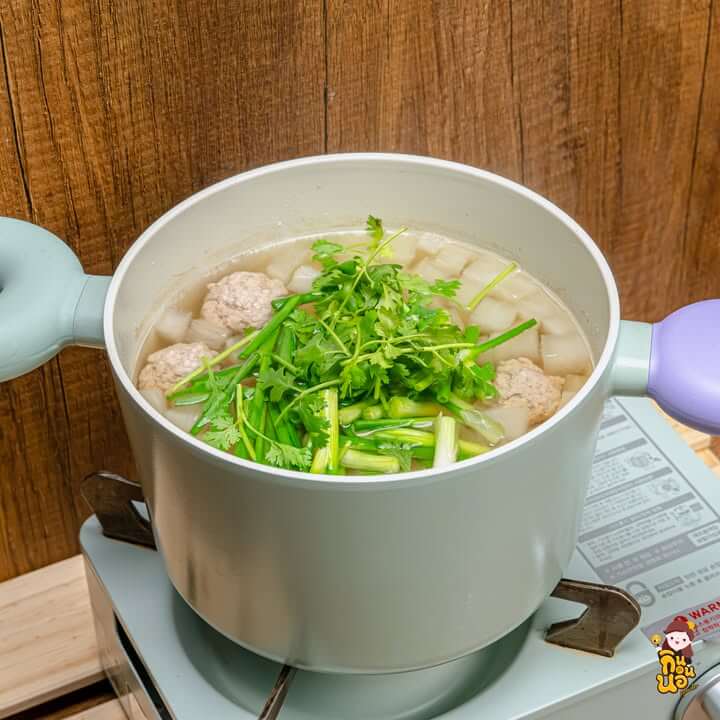 ไชเท้าและหมูสับให้สารอาหารครบ