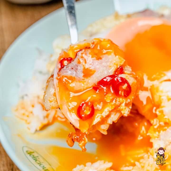 ไข่ดาวเบคอน สูตรเช้าทำง่ายเสิร์ฟพร้อมข้าว