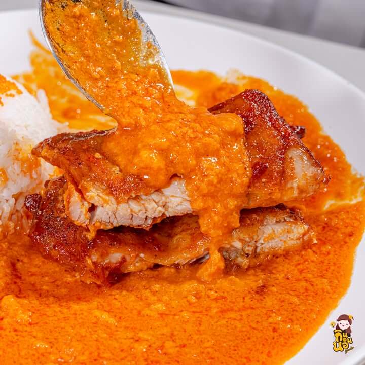 ข้าวไก่กรอบ เชสเตอร์ซอสกุ้งล็อบสเตอร์