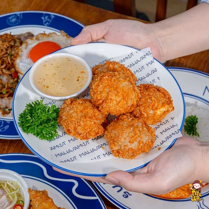 กั้งผัดพริกเกลือ กระเทียมเจียวกรอบ